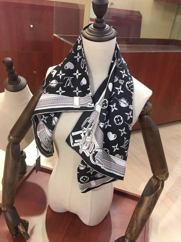 Louis Vuitton Scarf LVC00524